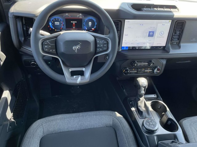 2025 Ford Bronco Base photo 16