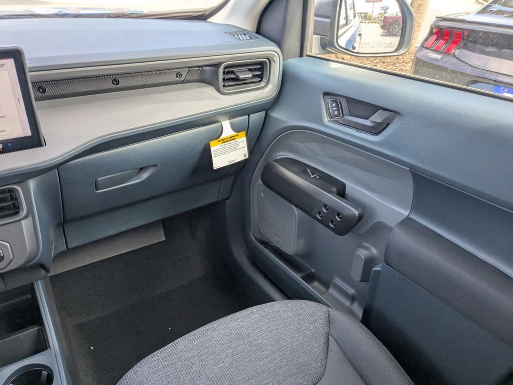 2025 Ford Maverick XL photo 16