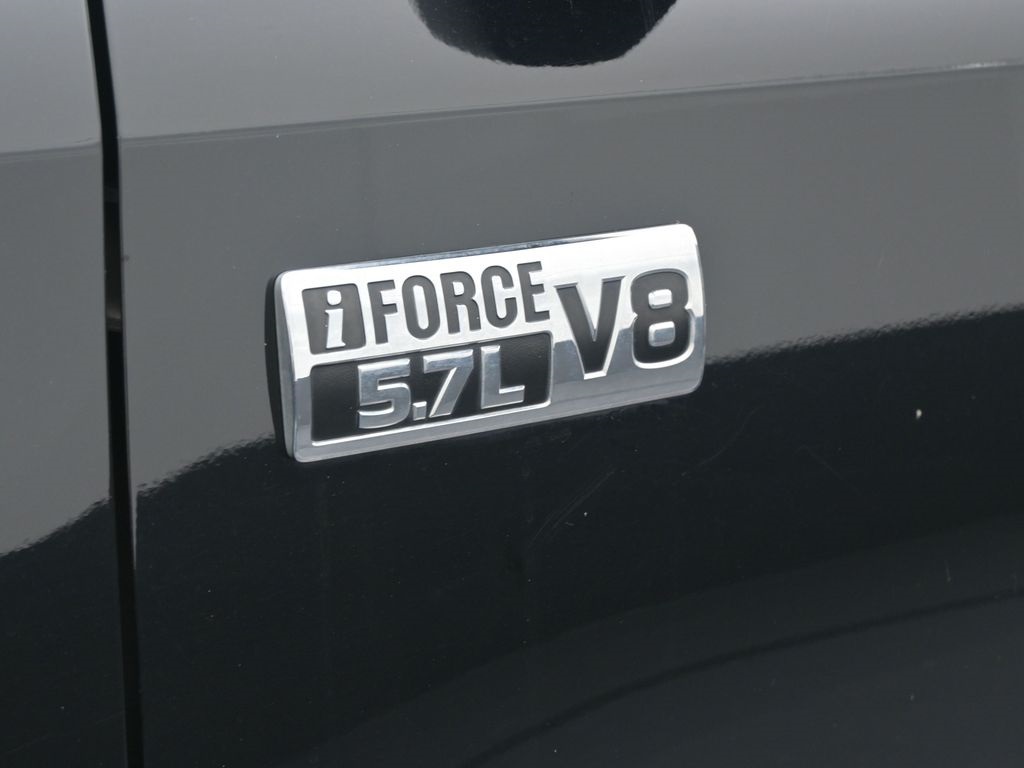 2018 Toyota Tundra SR5 photo 11