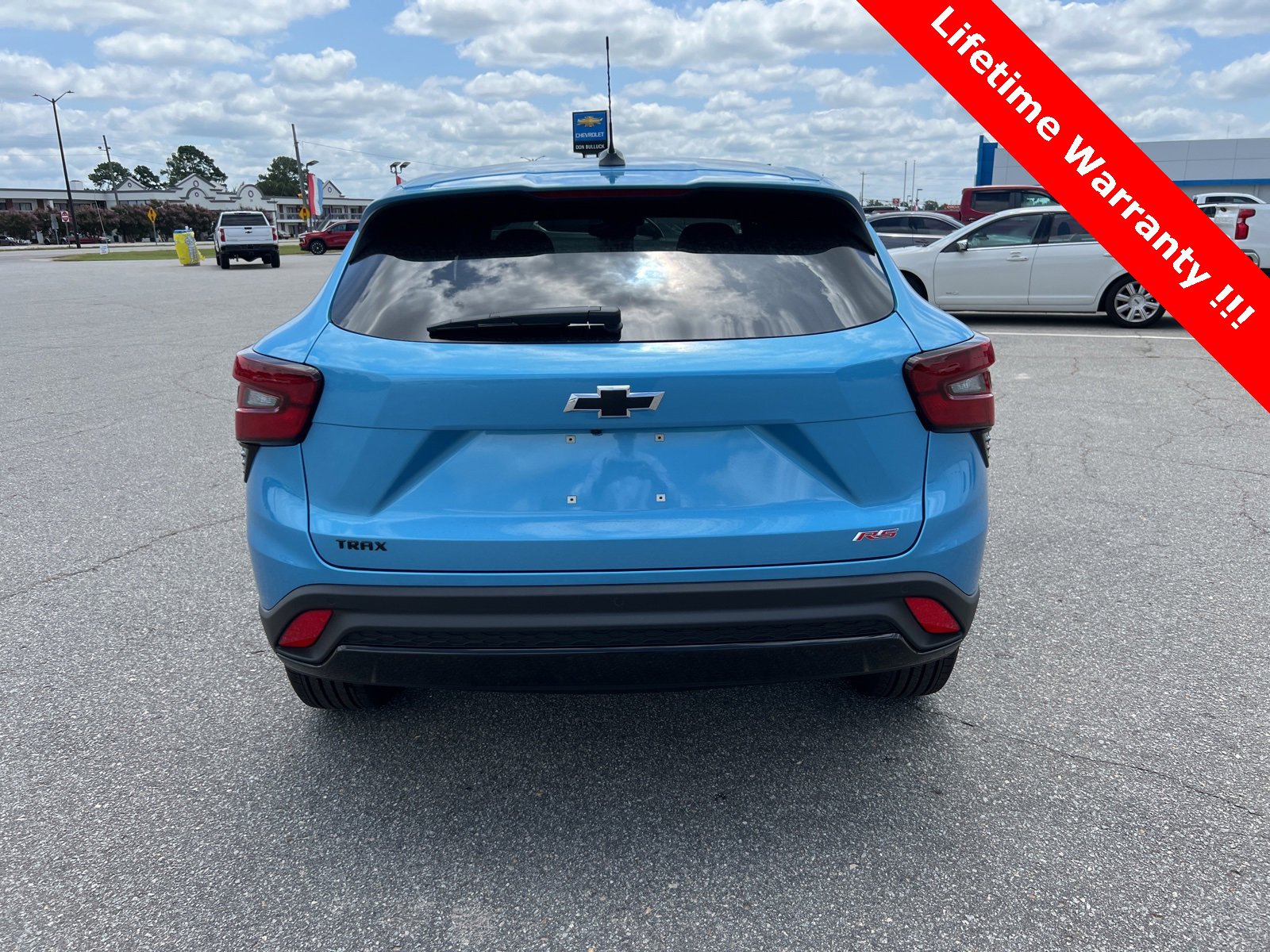2025 Chevrolet Trax photo 4