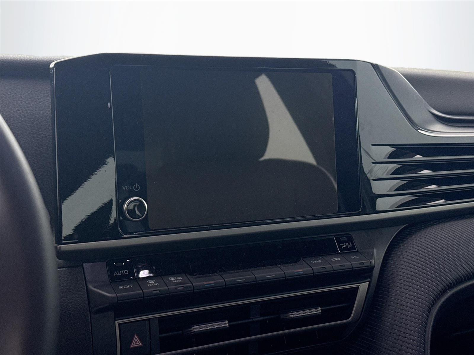 2025 Toyota Camry SE photo 11