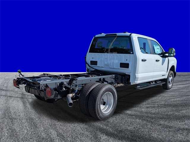 2026 Ford F-350 photo 4