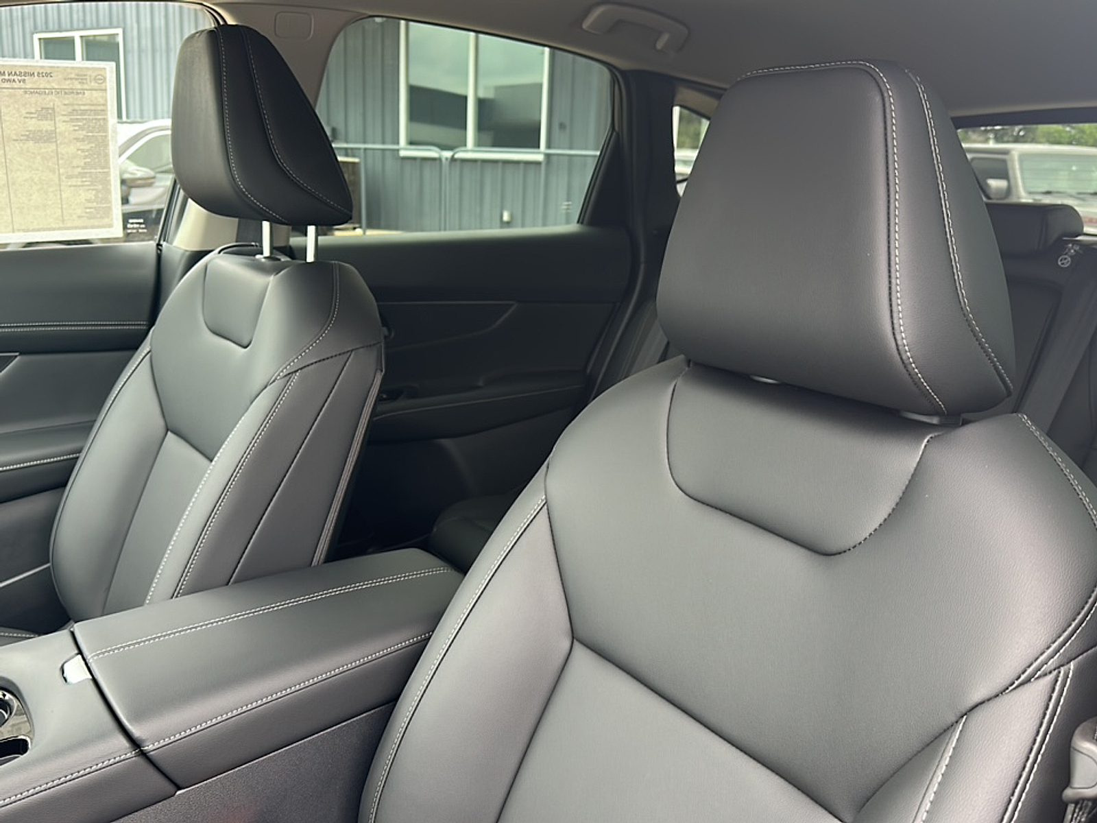2025 Nissan Murano SV photo 3