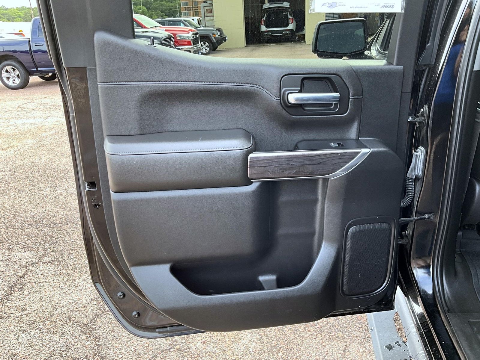 2019 Chevrolet Silverado 1500 LTZ photo 21