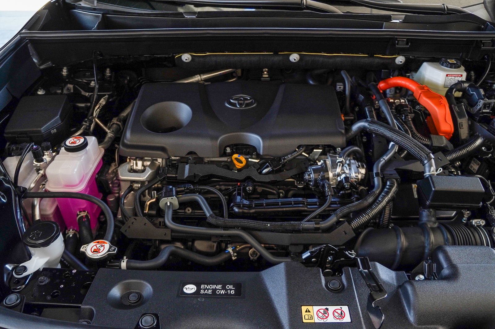 2025 Toyota RAV4 Hybrid LE photo 26