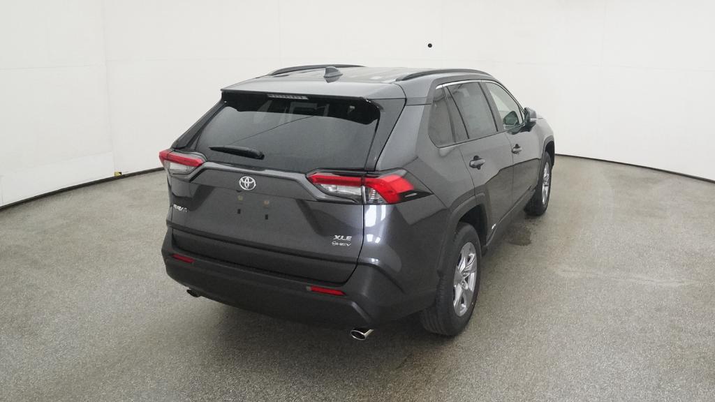 2025 Toyota RAV4 Hybrid XLE photo 19