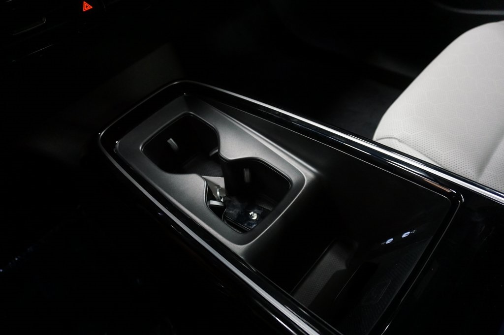 2025 Volkswagen ID.4 Pro S photo 17