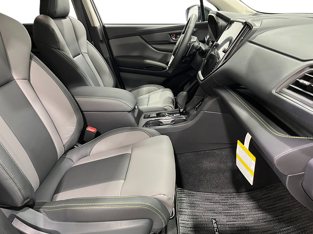 2025 Subaru Ascent Onyx Edition photo 14