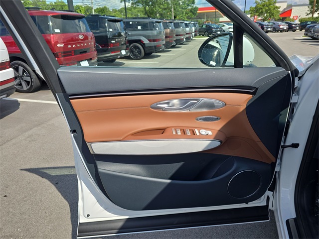 2026 Genesis GV70 2.5T Advanced photo 13