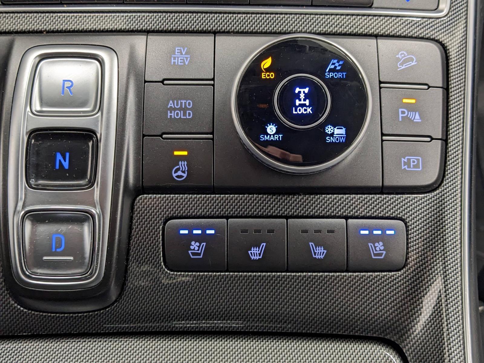 2023 Hyundai Santa Fe Plug-In Hybrid Limited photo 7