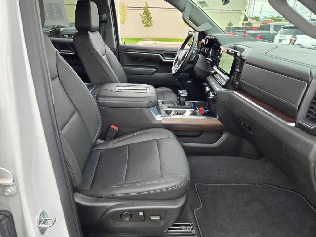 2022 Gmc Sierra 1500 SLT photo 4