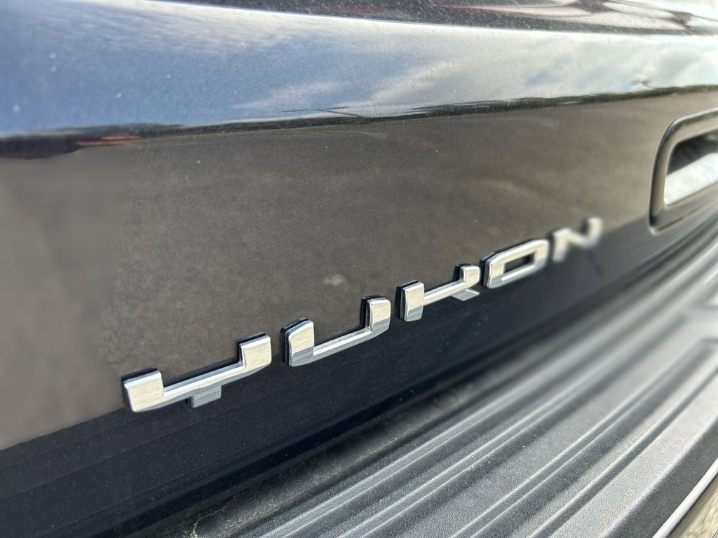 2023 Gmc Yukon XL SLT photo 19