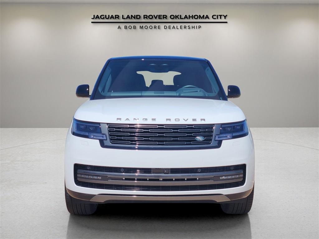 2025 Land Rover Range Rover SE photo 2