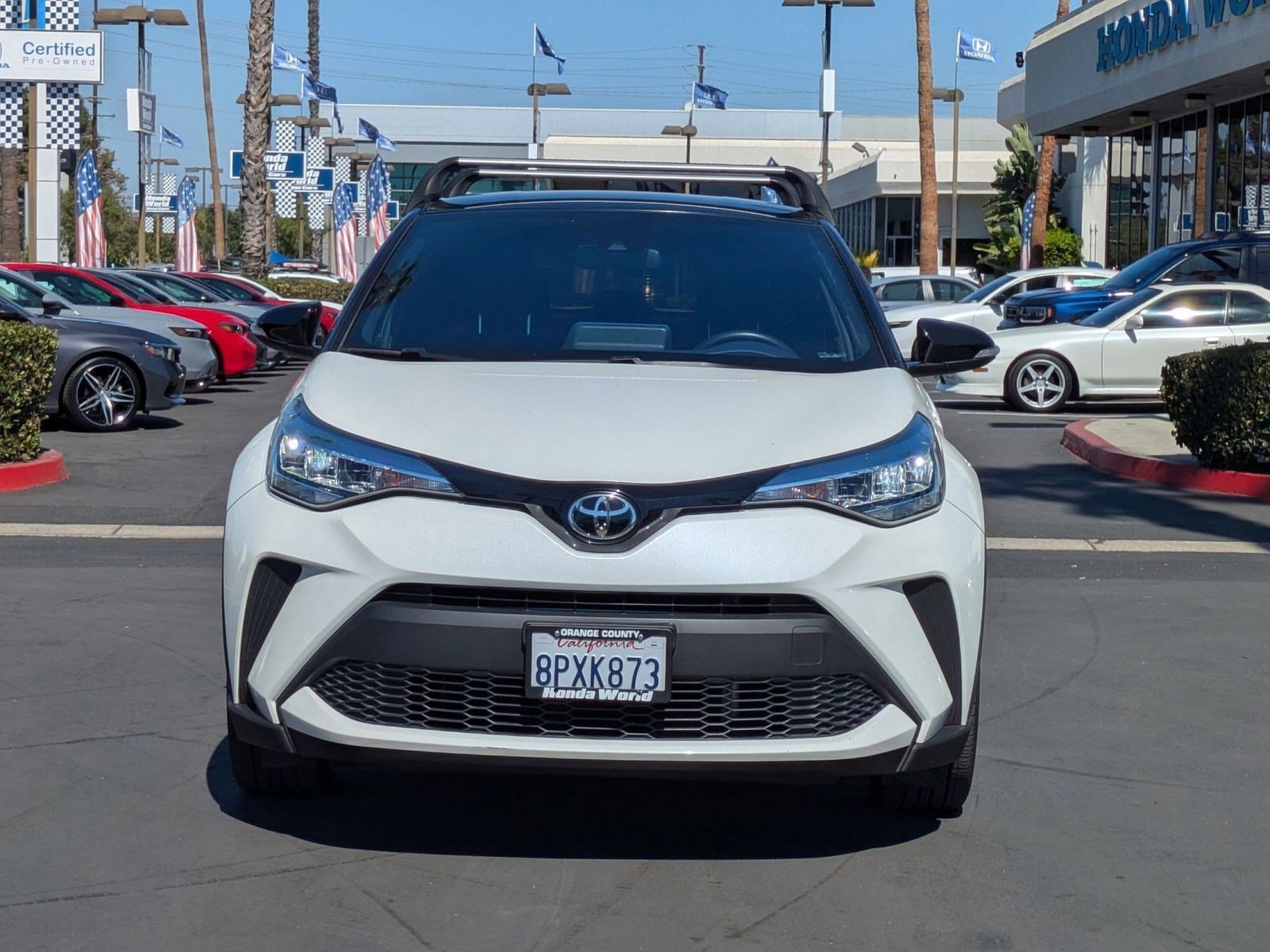 2020 Toyota C-HR LE photo 2