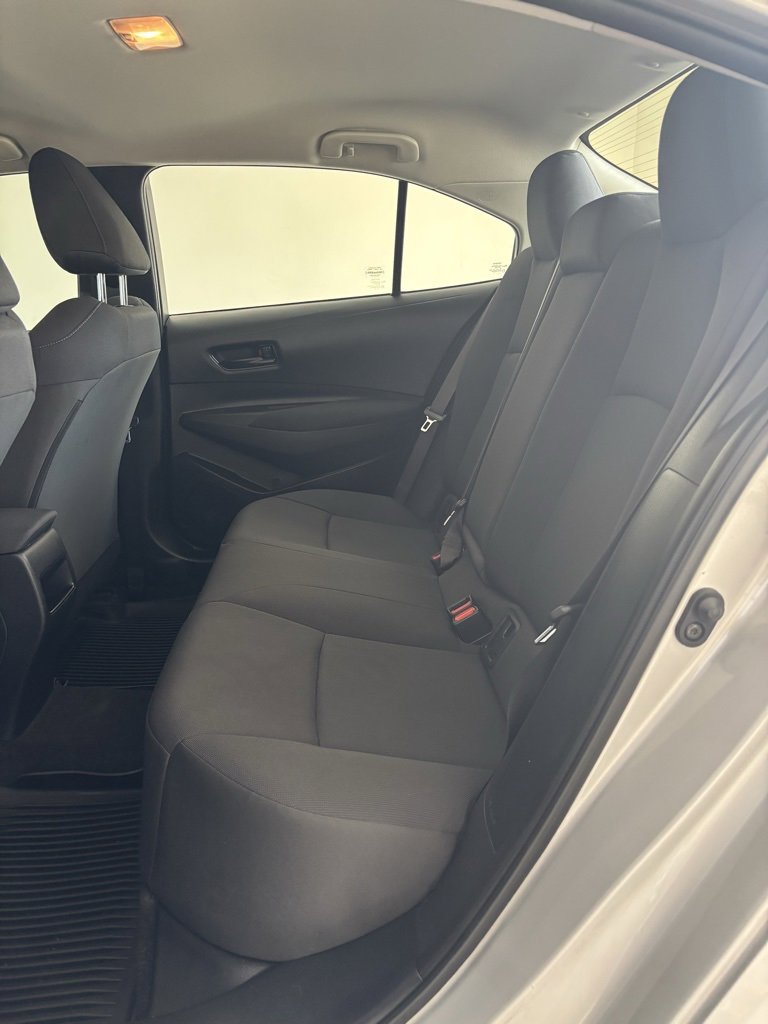 2022 Toyota Corolla LE photo 13
