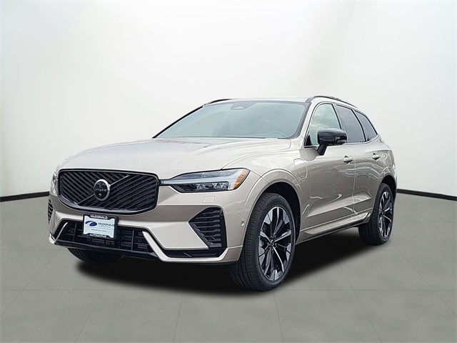 2026 Volvo XC60 Plus's photo