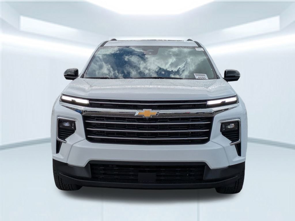 2025 Chevrolet Traverse photo 8