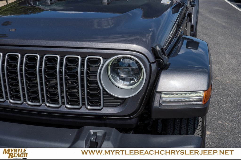 2025 Jeep Wrangler Sahara photo 10