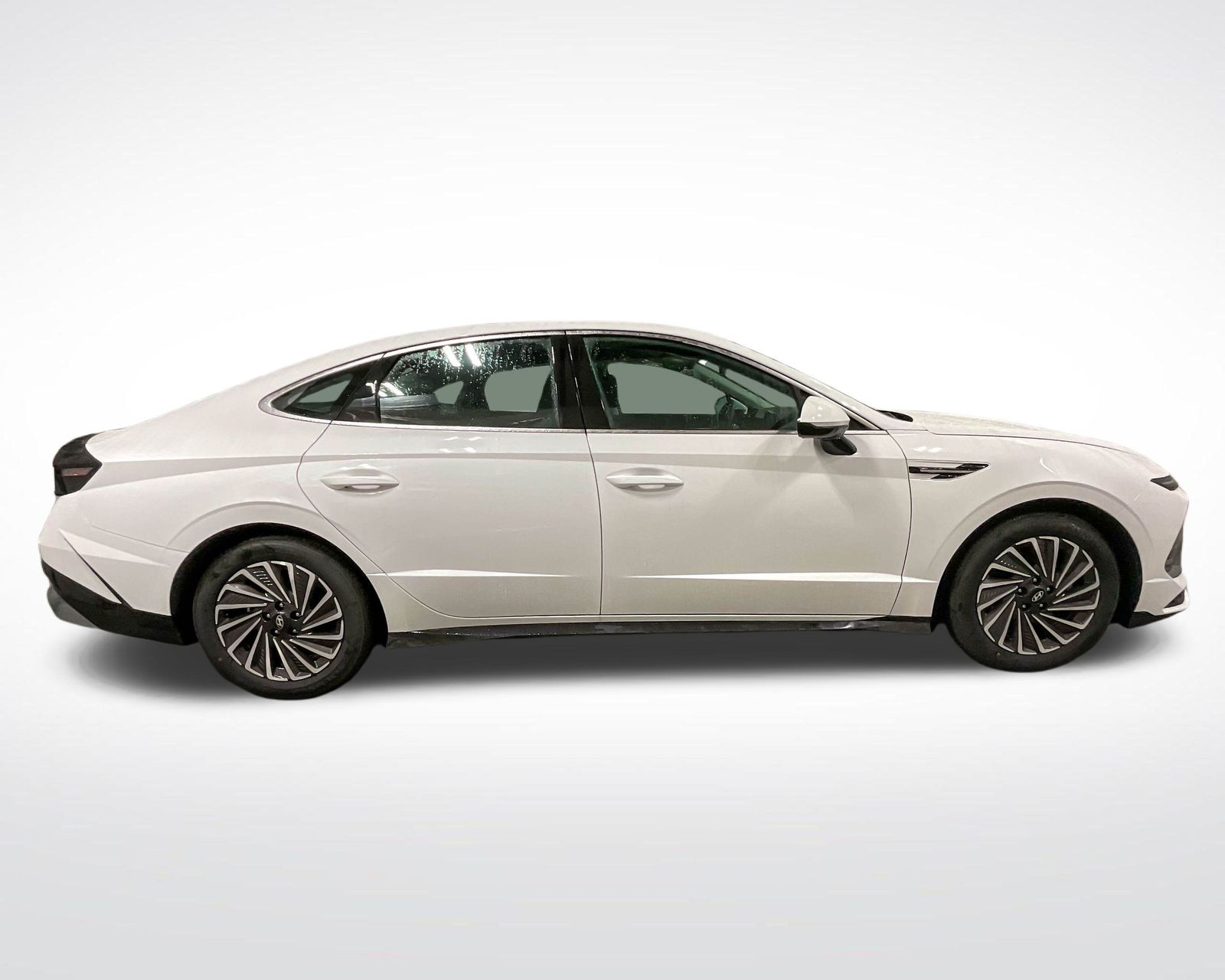 2025 Hyundai Sonata Hybrid SEL photo 4