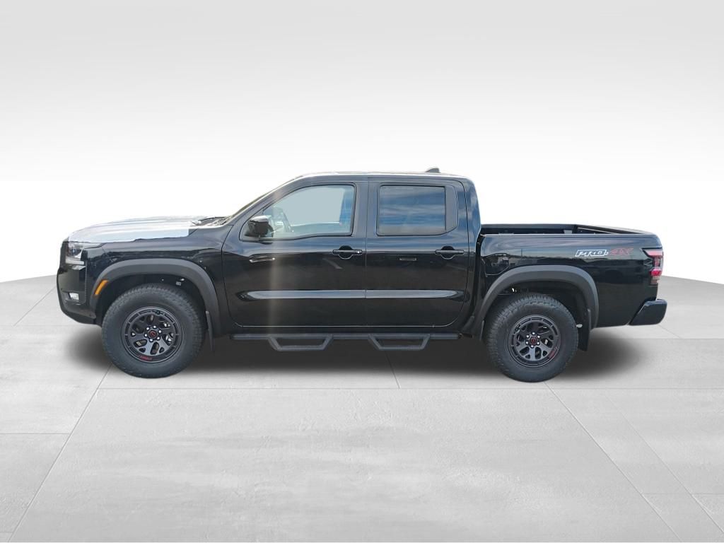2025 Nissan Frontier PRO-4X photo 3