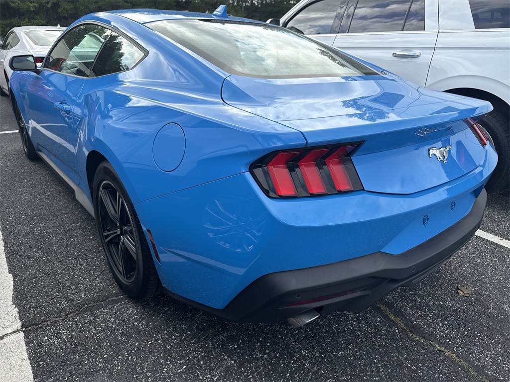 2024 Ford Mustang EcoBoost photo 6