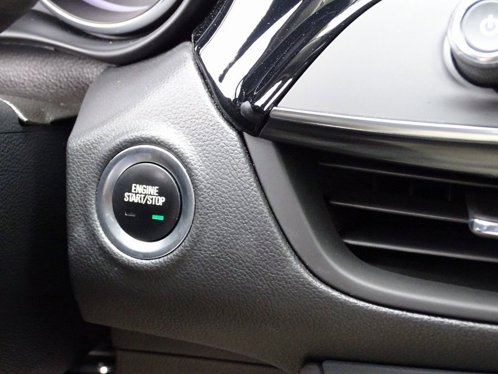 2019 Buick Envision Essence photo 34
