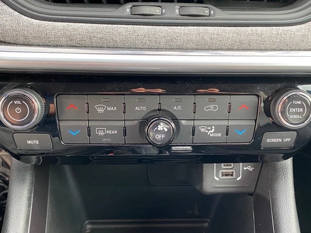 2022 Jeep Compass Latitude photo 14