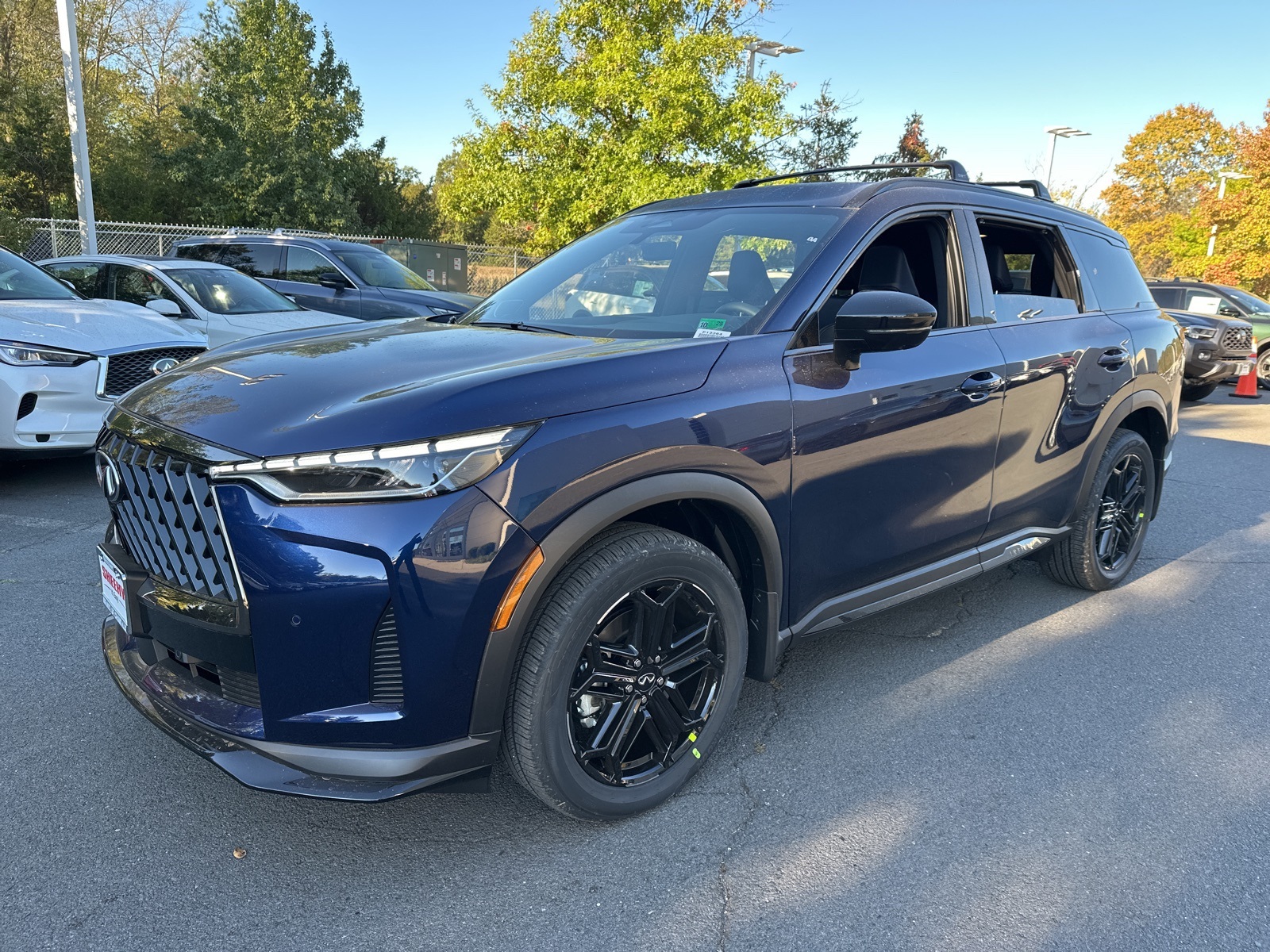 2026 Infiniti QX60 Base photo 3