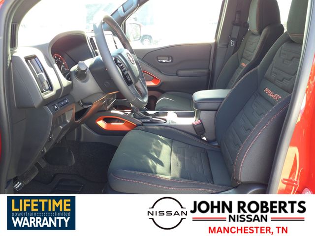 2025 Nissan Frontier PRO-4X photo 3