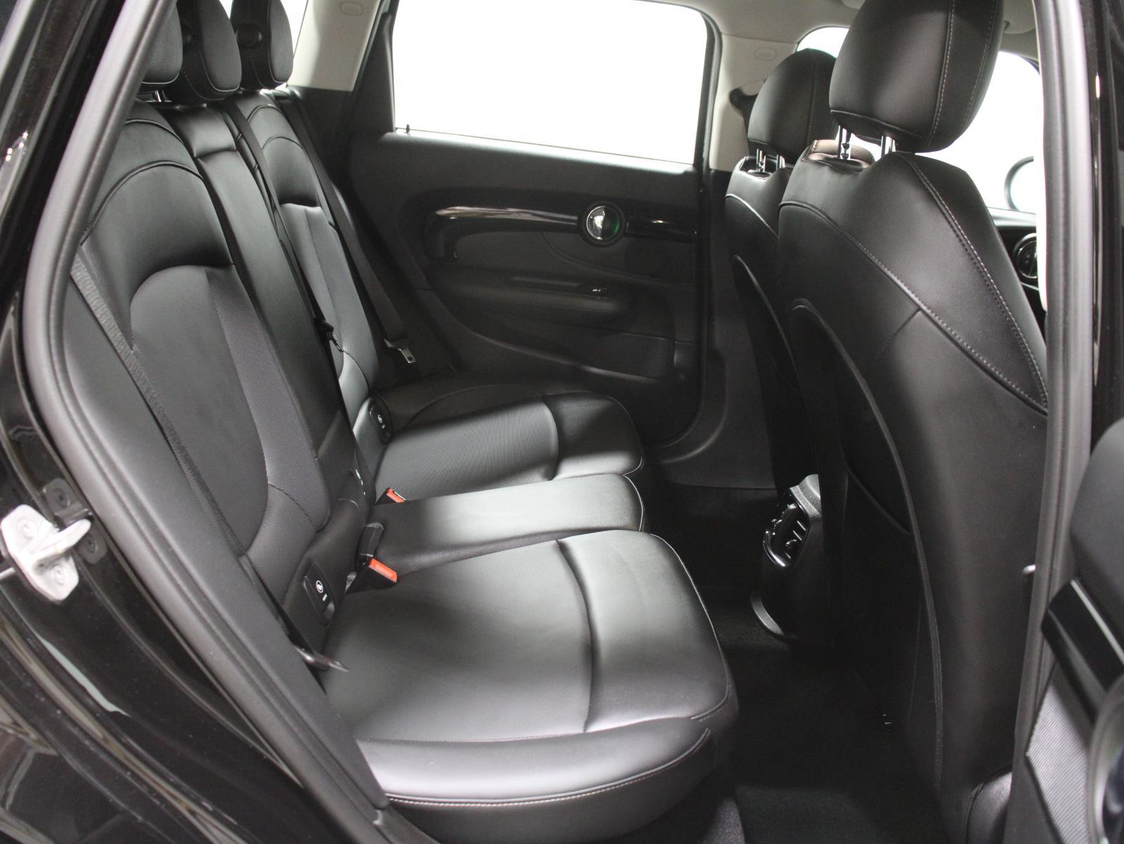 2022 Mini Clubman Base S ALL4 photo 14