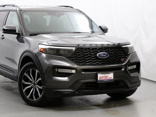 2020 Ford Explorer ST photo 2
