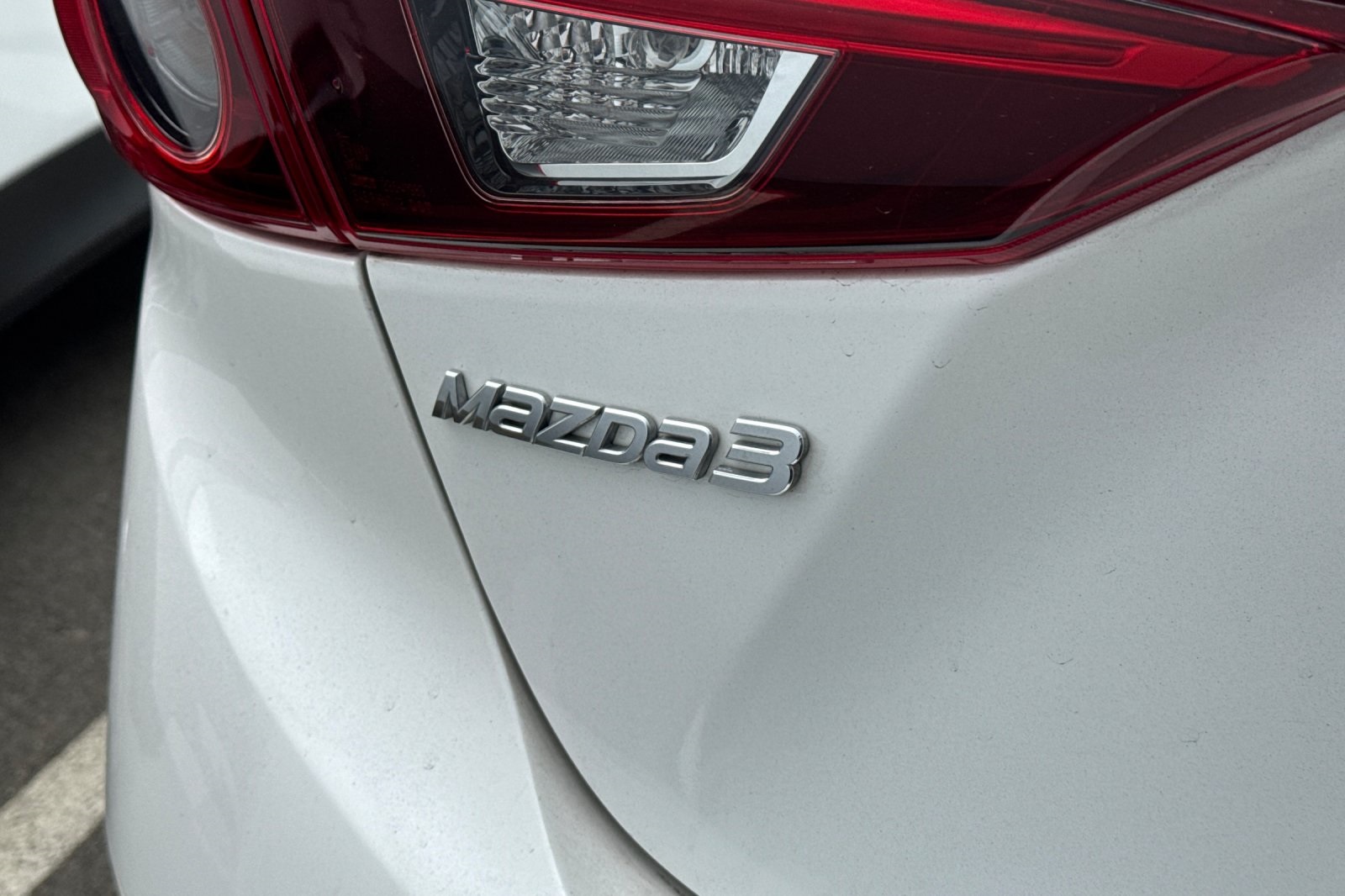 2014 Mazda Mazda3 s Grand Touring photo 4