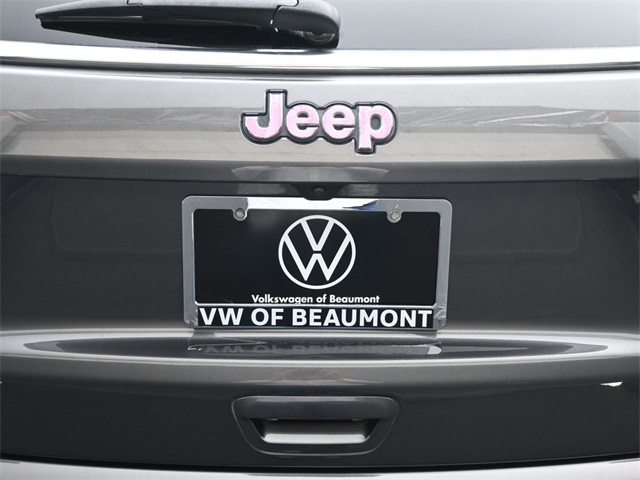 2022 Jeep Compass Latitude Lux photo 27