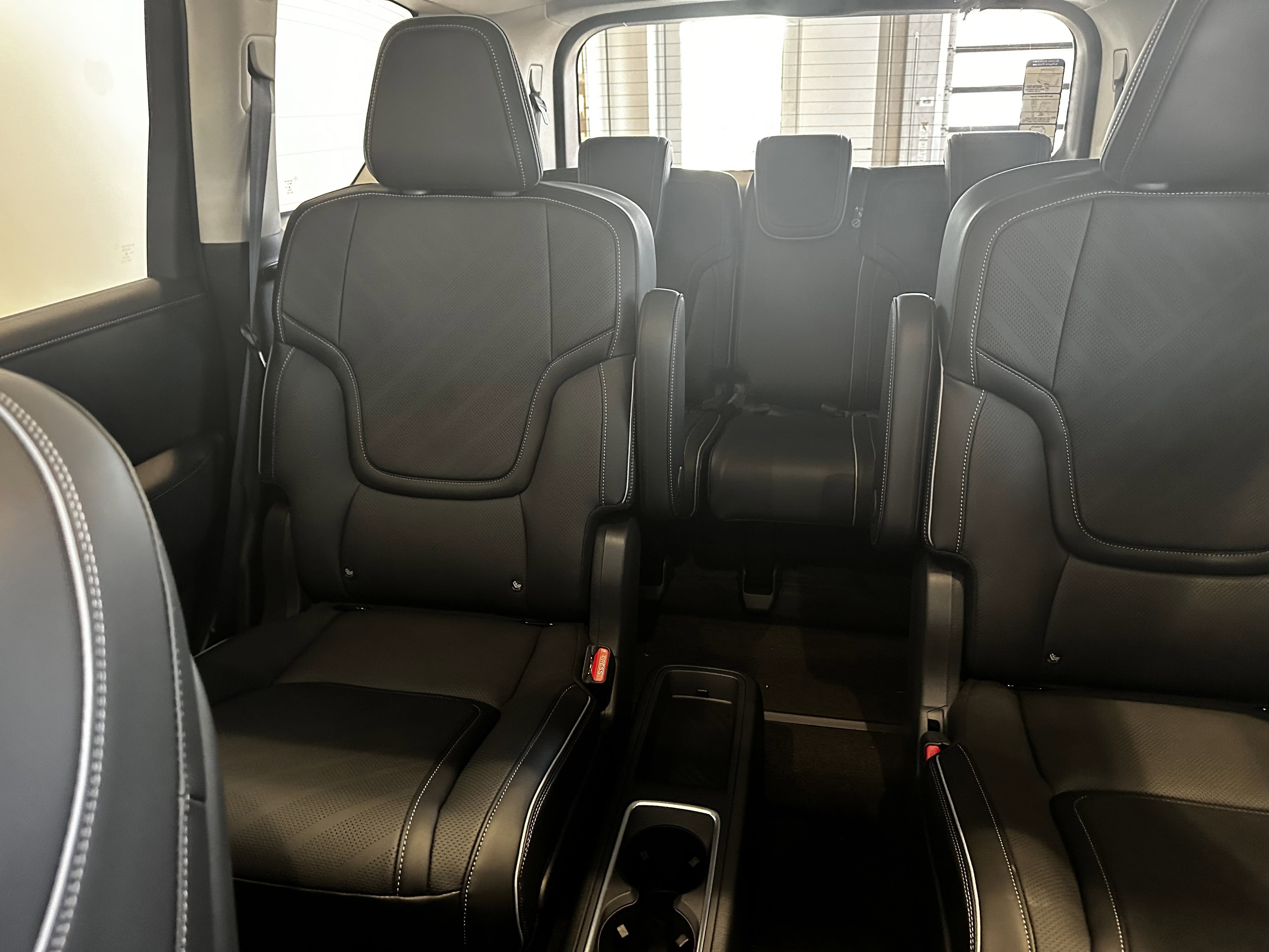 2026 Infiniti QX80 photo 8