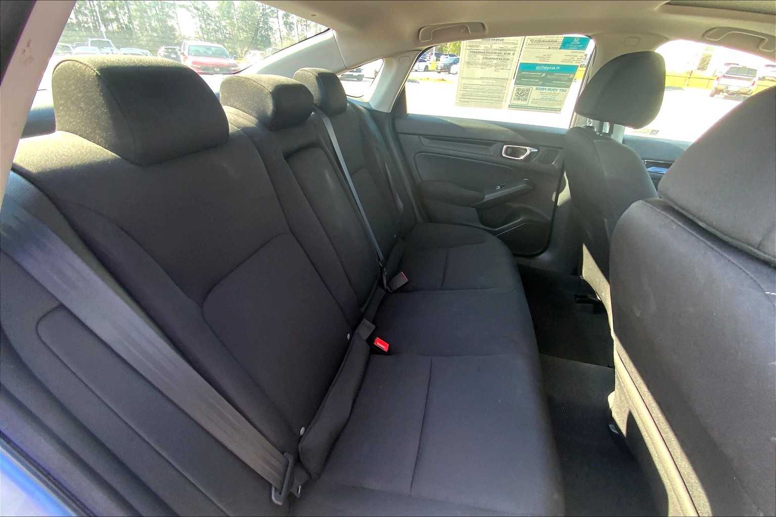 2022 Honda Civic EX photo 17