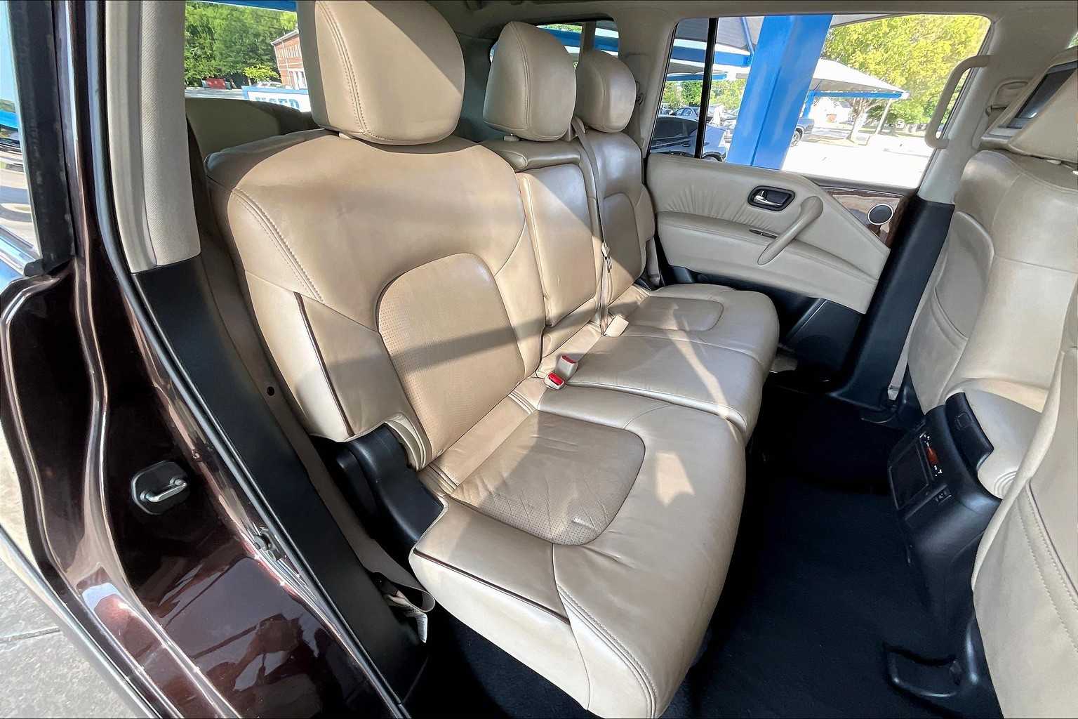 2017 Nissan Armada Platinum photo 18