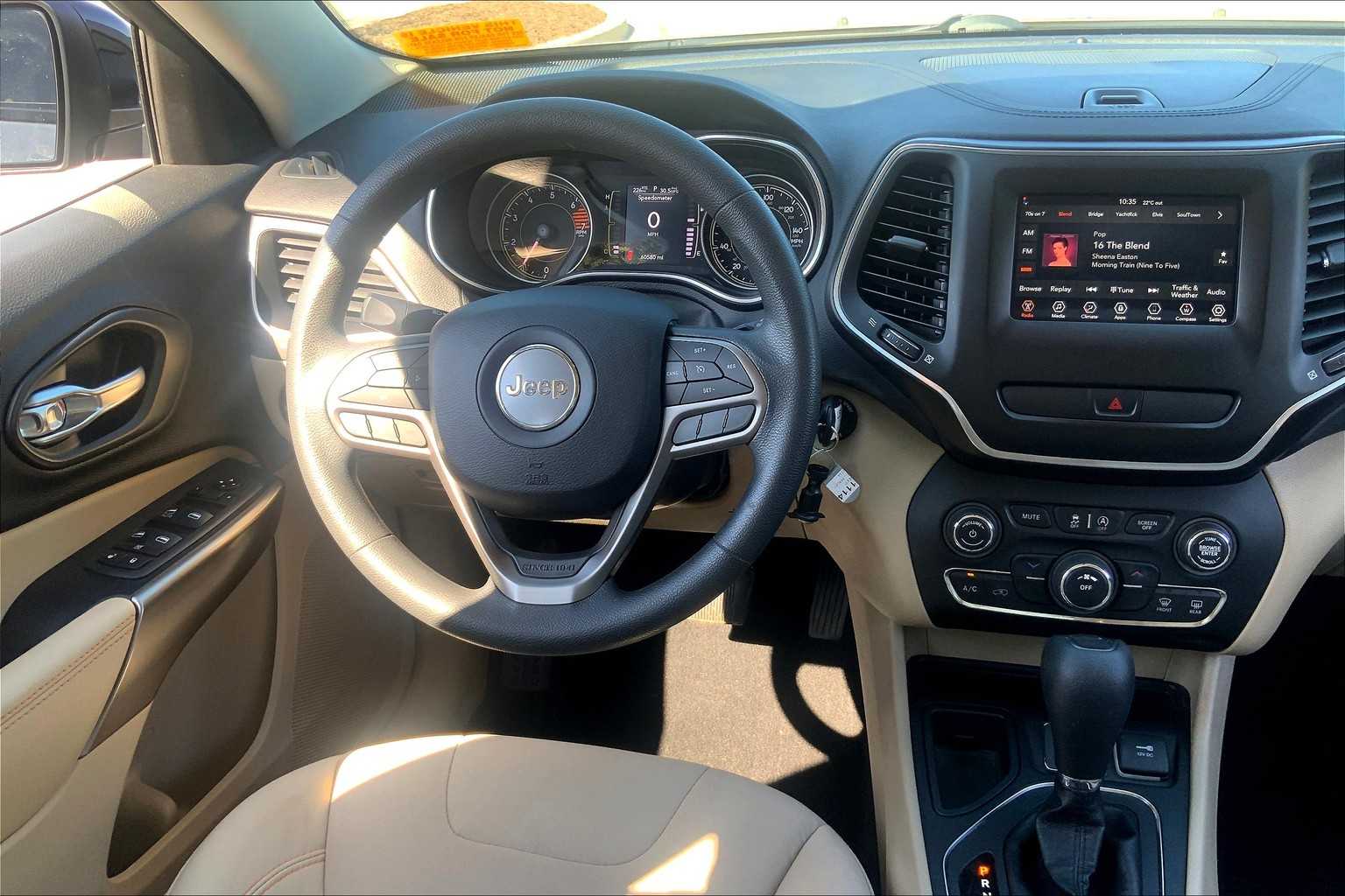 2020 Jeep Cherokee Latitude photo 5