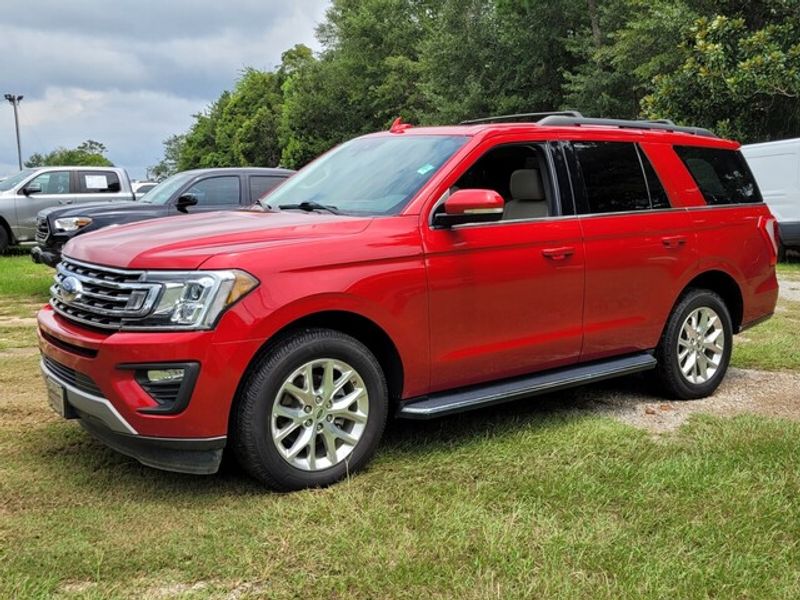 2021 Ford Expedition XLT photo 3