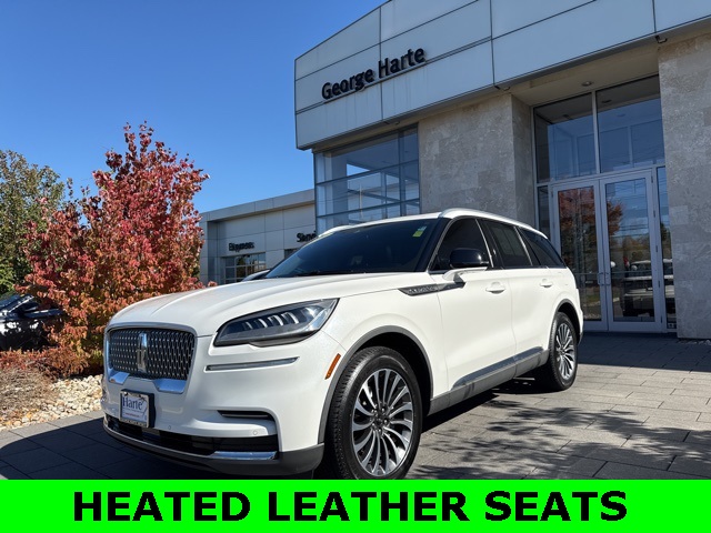 2022 Lincoln Aviator Standard photo 3