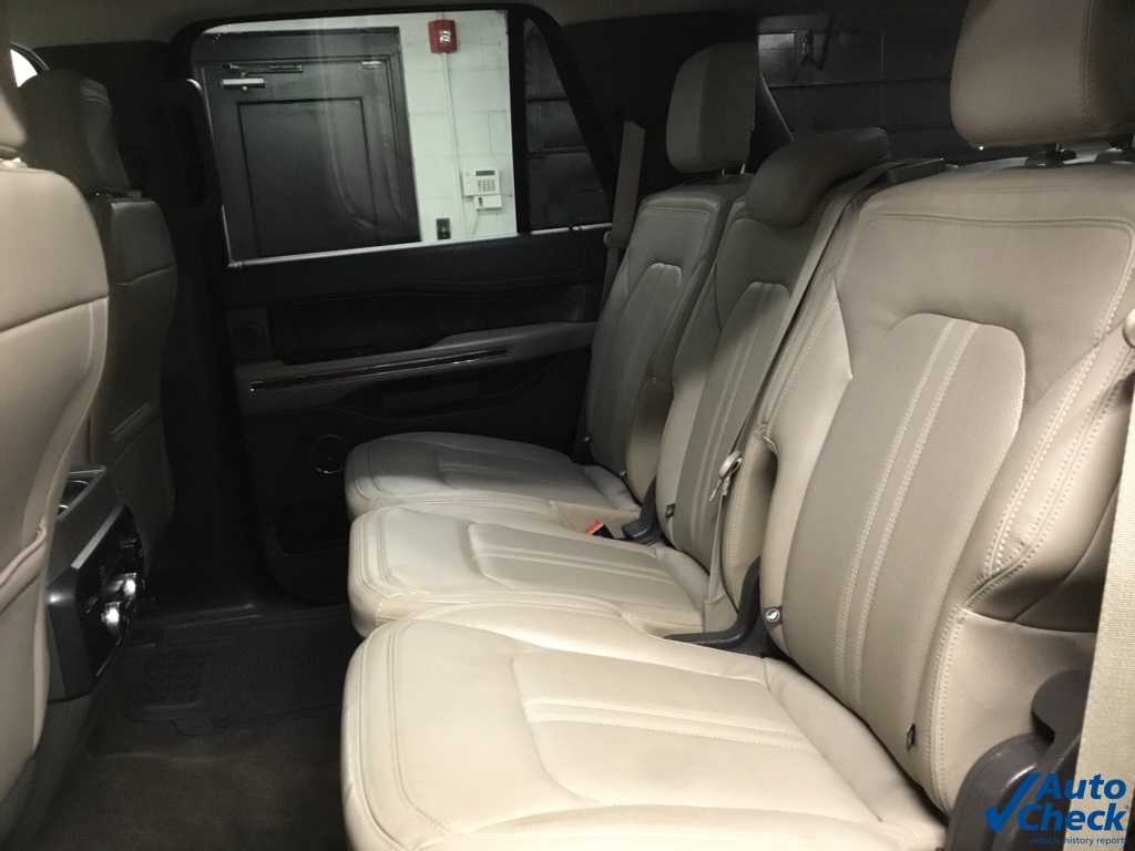 2019 Ford Expedition Limited photo 23