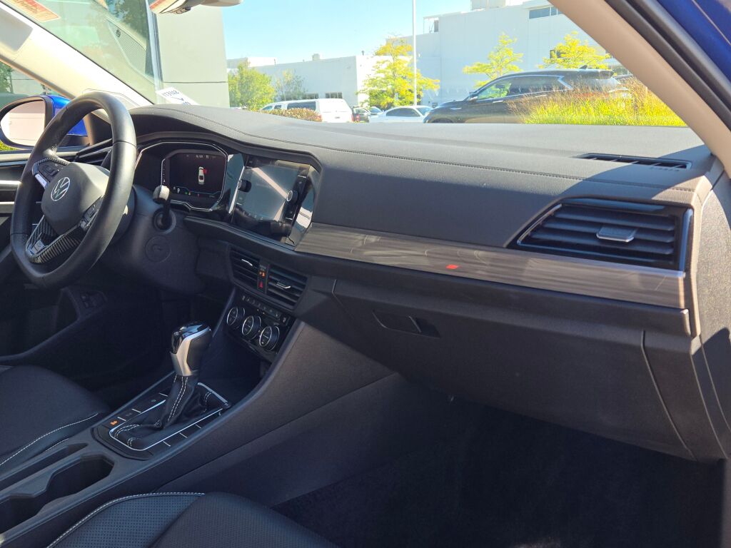 2022 Volkswagen Jetta 1.5T SEL photo 7