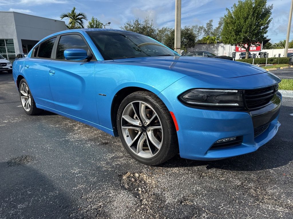 2016 Dodge Charger R/T photo 3