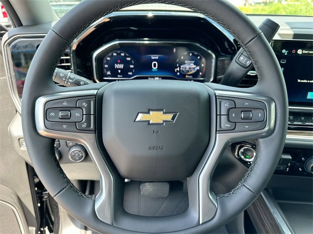 2025 Chevrolet Silverado 2500HD LT photo 33