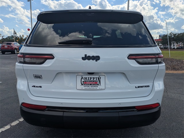 2025 Jeep Grand Cherokee Limited photo 3