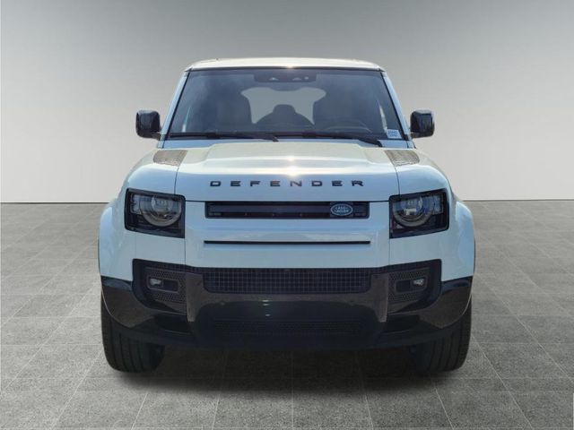 2025 Land Rover Defender 110 X-Dynamic SE photo 7