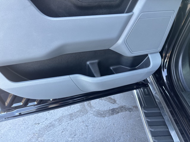 2025 Ford F-150 XLT photo 24