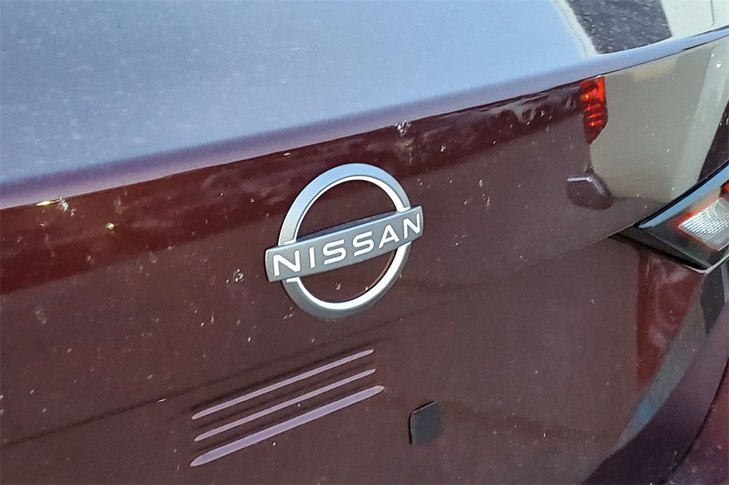 2025 Nissan Sentra SV photo 7