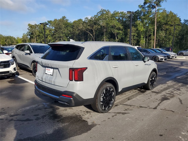 2026 Kia Sorento EX photo 3