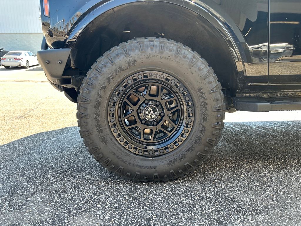 2021 Ford Bronco Outer Banks photo 5