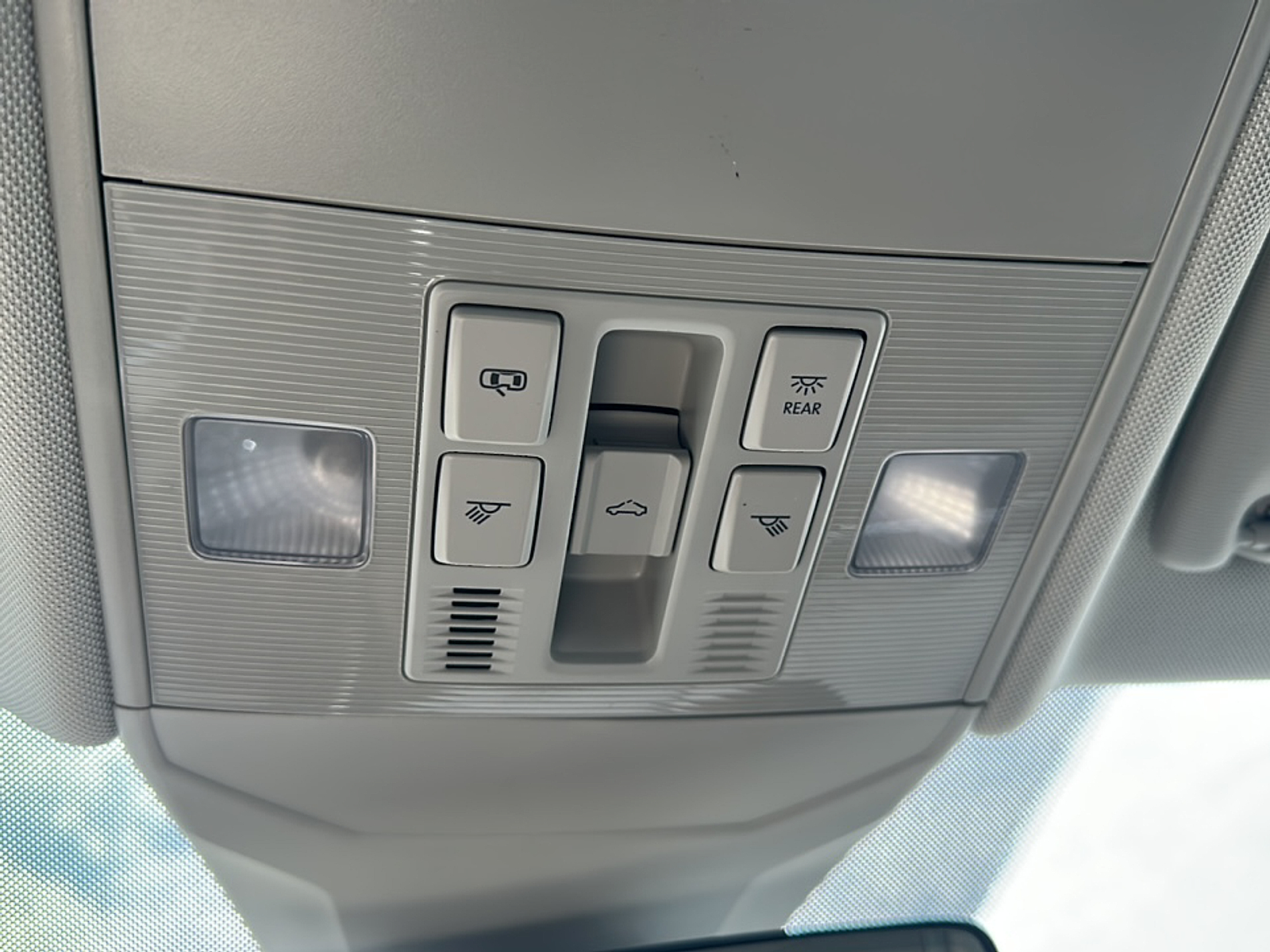 2025 Volkswagen Jetta 1.5T SE photo 16